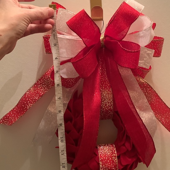 Handmade Double Hanging Felt leaf Wresth with Bow - Picture 8 of 9